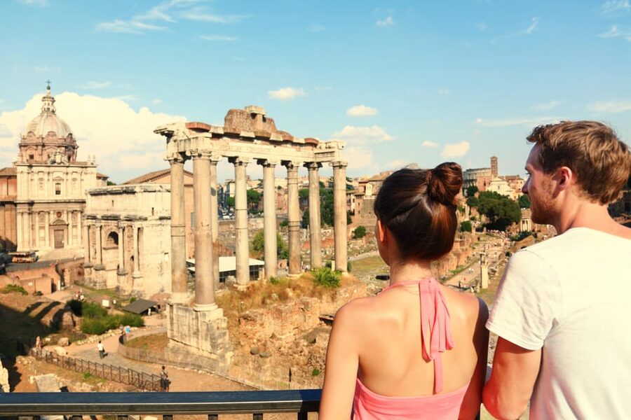Rome: Colosseum Tour with Gladiator's Arena Option and Forum - Palatine Hill and Rome’s imperial address