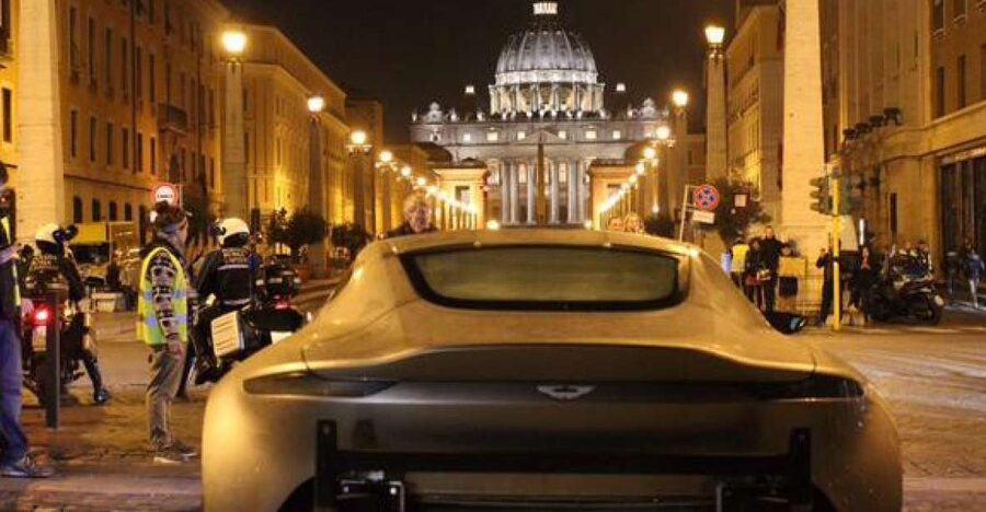 Rome: James Bond Spectre Tour by Minivan - Starting beside Castel Sant’Angelo