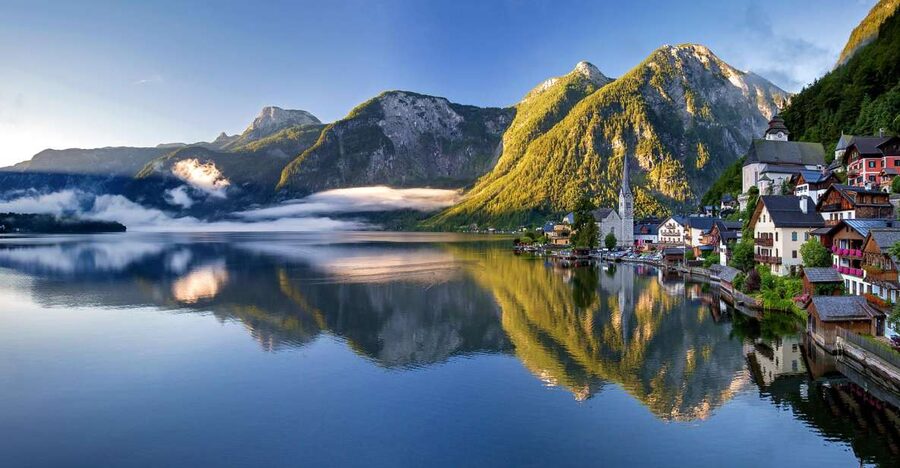 Salzburg: Hallstatt and Sound of Music Tour - The return route shows a different side of the region