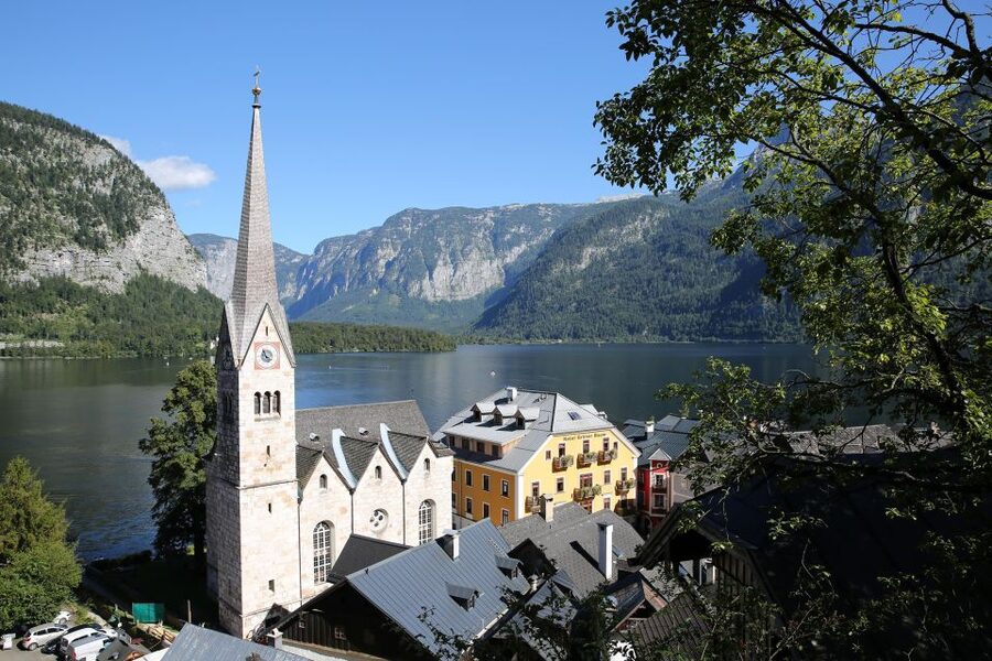 Salzburg: Hallstatt and Sound of Music Tour - Salzburg through the eyes of The Sound of Music