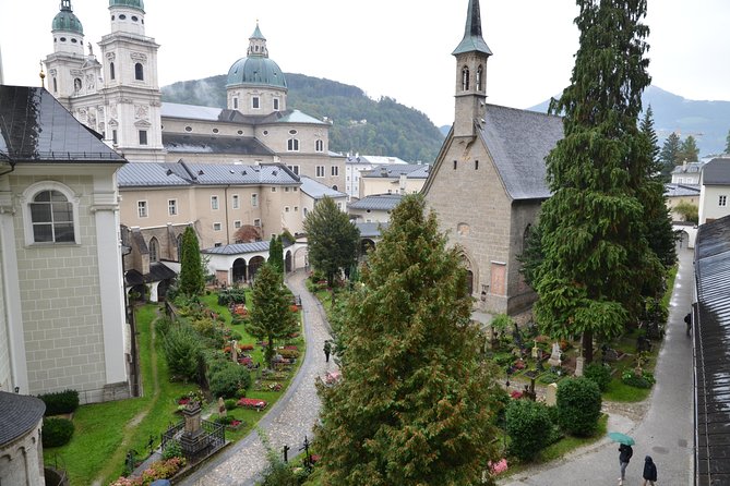 Salzburg Highlights + Sound of Music spots, transfer + guide - Mirabell Gardens begins the Salzburg story