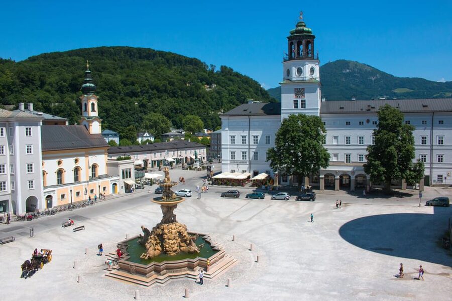 Salzburg: Musical Film Location & City Tour with a Local - Salzburg beyond the movie scenes
