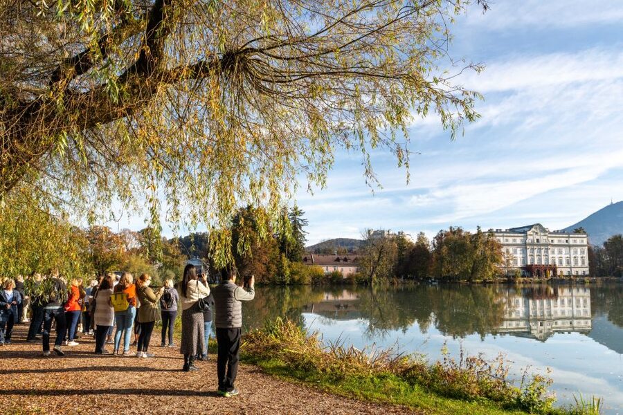 Salzburg: Original Sound of Music Tour - Mondsee Basilica and the famous wedding