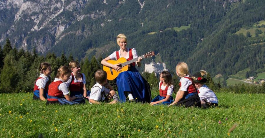 Salzburg: Private Eagle's Nest and the Sound of Music Tour - Starting in Salzburg with Leopoldskron and Hellbrunn