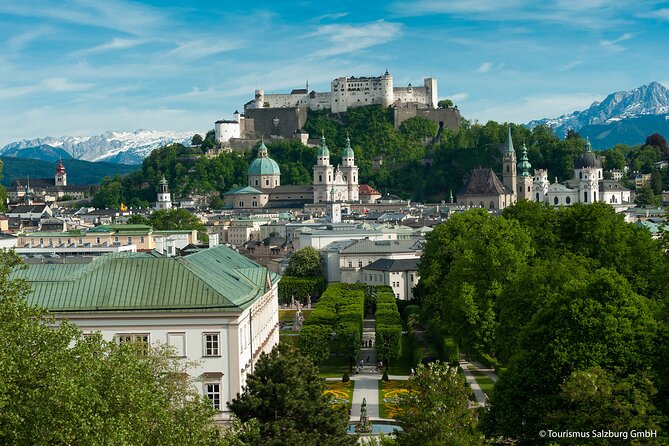 Salzburg Super Saver: Hallstatt & Original Sound of Music Tour - The awkward return to Salzburg