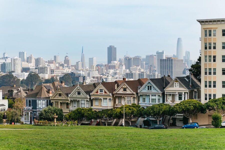 San Francisco: Movie Filming Locations Bus Tour - The guides make or break the ride