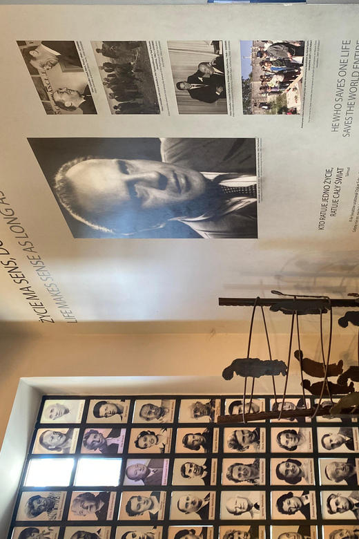 Schindler's List Movie Tour: Historic Sites & Film Location - Walking from Kazimierz toward Podgórze