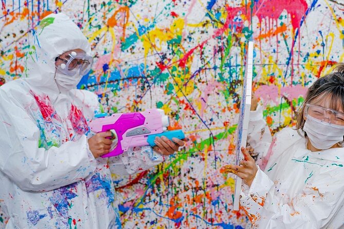 Seoul Action Painting Experience in a Studio (Foreigner Only) - Arriving at 39 Seongsui-ro