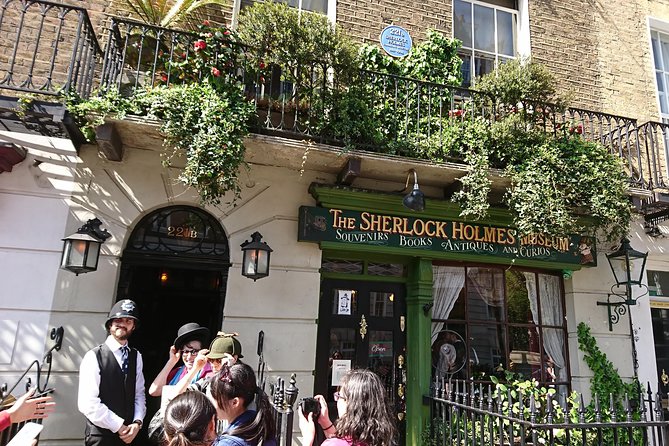 Sherlock Holmes Private Guided Tour - BBC Series & Traditional Locations - St Bartholomew’s Hospital and the Moriarty scene