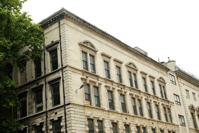 Sherlock Holmes Private Guided Tour - BBC Series & Traditional Locations - Walking, Underground travel, and timing