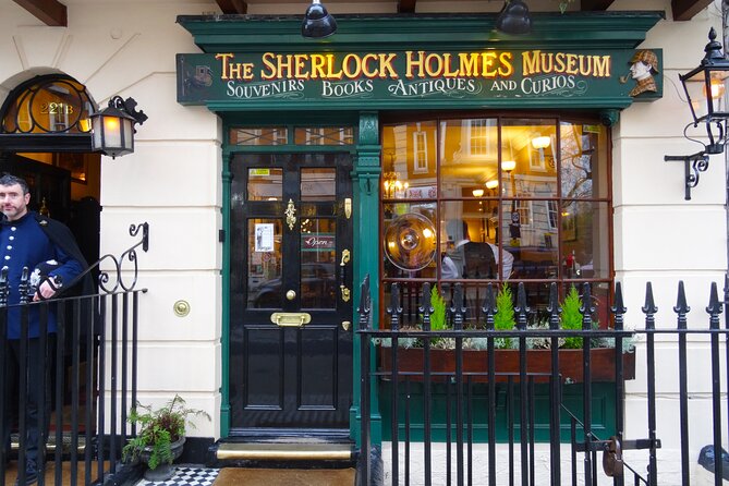 SHERLOCKTRAIL: A Sherlock Holmes Mystery (Self-Guided Walk) - Regent’s Park adds breathing room