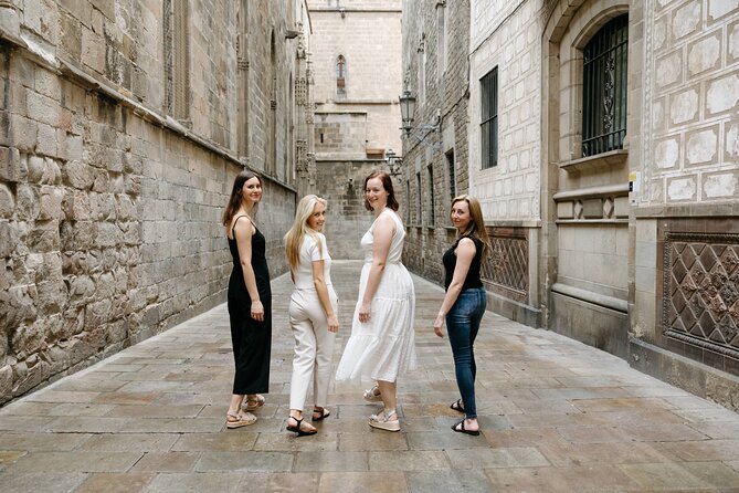Shine in the Streets of Barcelona: cinematic & candid photos - Pont del Bisbe: Barcelona’s iconic bridge