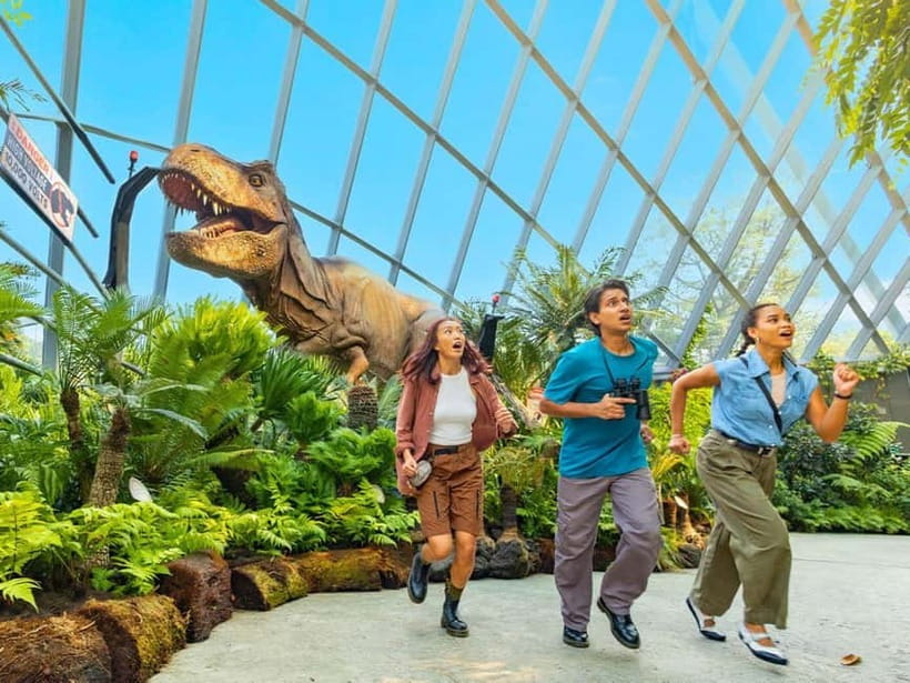 Singapore: Gardens by the Bay & Jurassic World with Pickup - Why Gardens by the Bay works so well in three hours