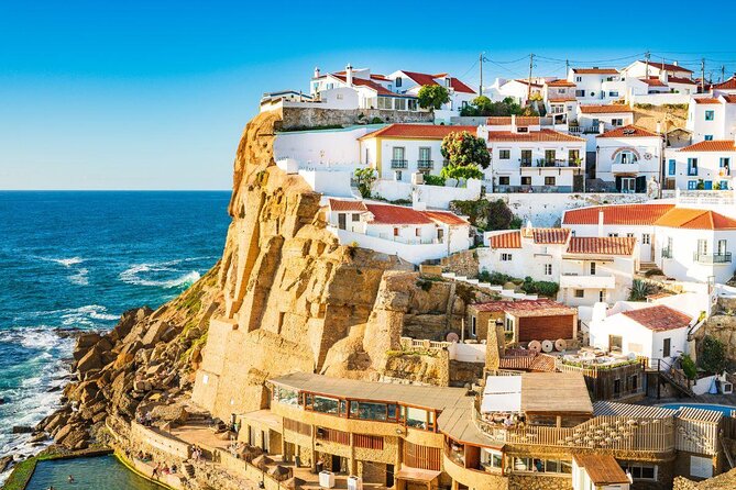 Sintra & Cascais Private Tour from Lisbon + Dinosaur footprints on the beach! - The essential points at a glance