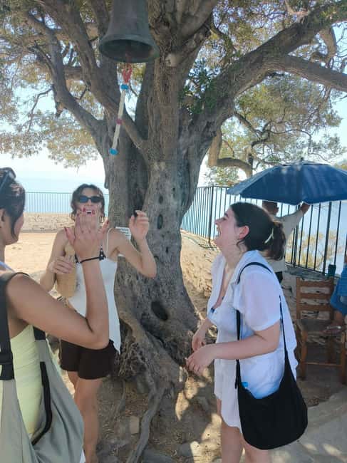 Skopelos: Mamma Mia Tour - The bus ride is part of the entertainment