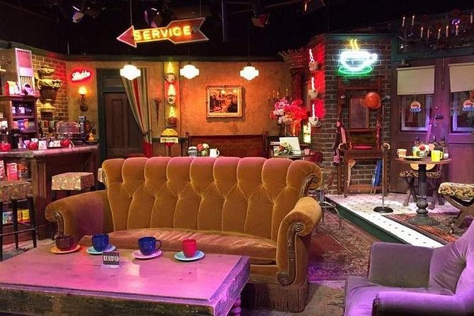 Small-Group Warner Bros and Hollywood Tour from Anaheim - The Warner Bros backlot is the heart of the day