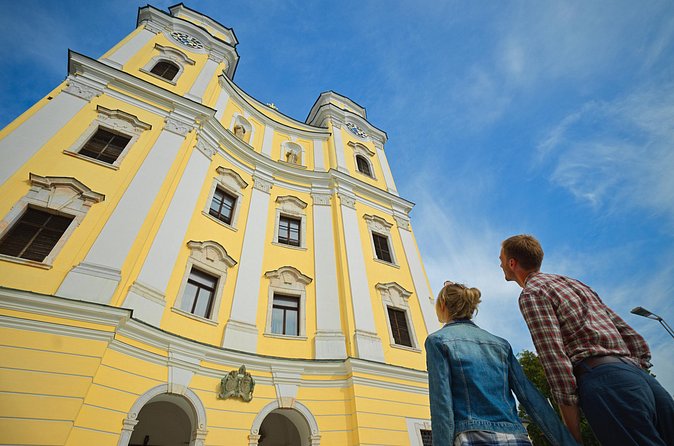 Sound of Music Tour with Edelweiss Cooking Class in Salzburg - Mondsee Basilica and 50 minutes of free time