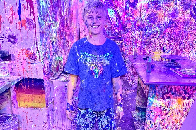 Splatter Art Paint Studio Experience in Hawaii - Who will get the most from this experience