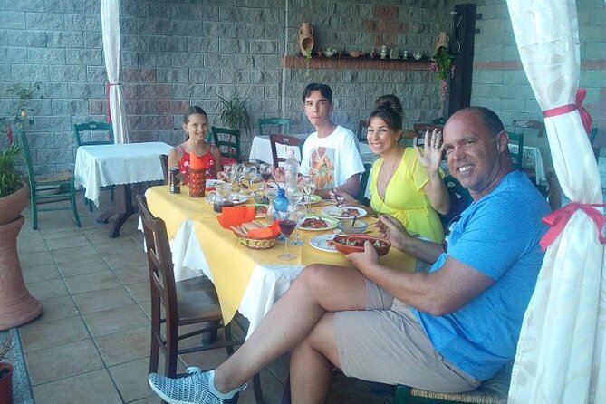 Taormina: Private/Guided Godfather with Granita at Bar Vitelli - Who will enjoy this most