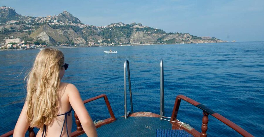 Taormina: White Lotus Tour - Starting at Giardini Naxos