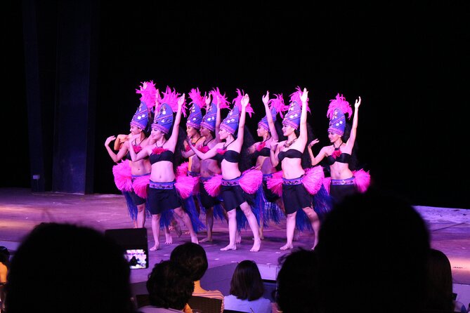 Taotao Tasi the Beach Dinner Show in Guam - Seating, weather, and group size