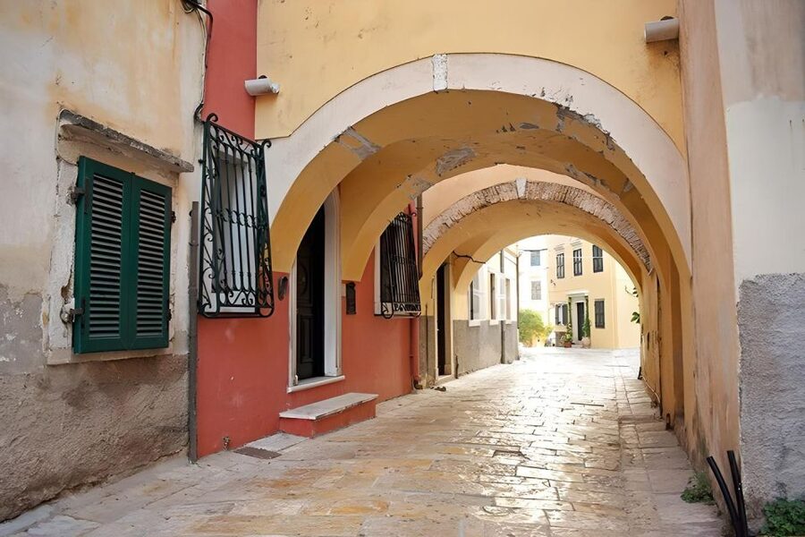 The Durrells in Corfu Town Filming Tour - Is $117 per person a fair price?