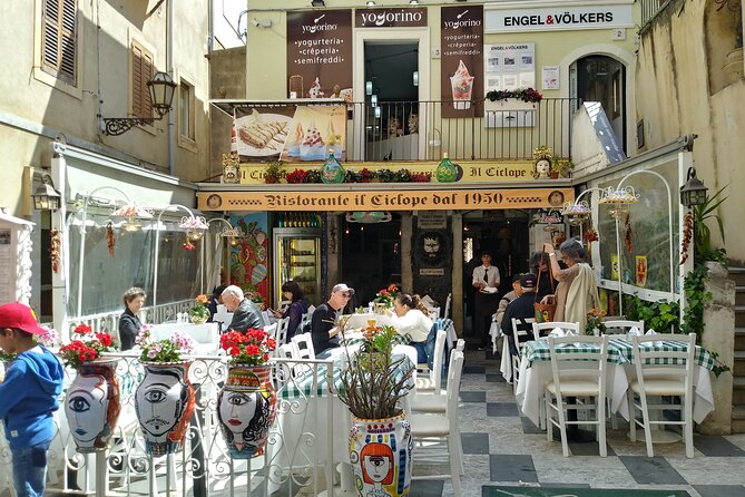 The Godfather and Taormina Tour from Messina - Duomo di Taormina and the Minotaur fountain