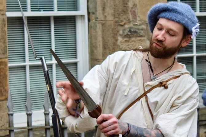 The History Behind Outlander Tour - Parliament Square and the road to Jacobite rebellion