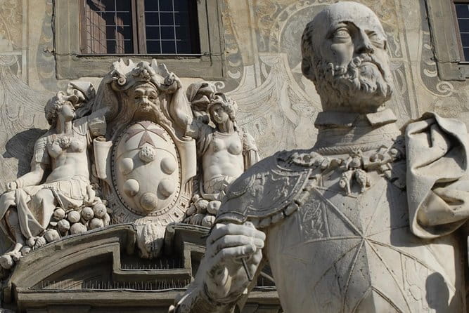 The Medici Family: Lorenzo The Magnificient and the TV movie - What happens during the two-hour visit
