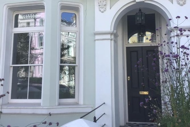 The Notting Hill, Bridget Jones, Love Actually & Four Weddings Tour of London - Portobello Road and the Notting Hill connection