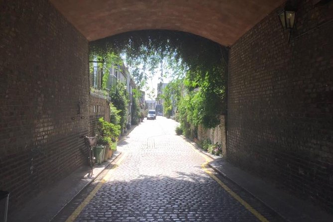 The Notting Hill, Bridget Jones, Love Actually & Four Weddings Tour of London - A Love Actually location in Notting Hill