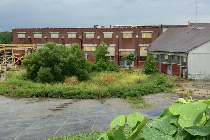 The Walking Dead in the City: Private Atlanta Film Location Tour - Grant Park, Rick’s house, and Morgan’s house