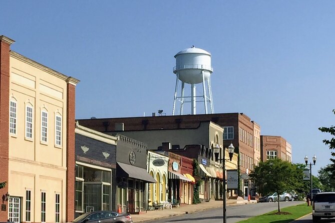 The Walking Dead: Private Film Locations Tour of Senoia - Nic & Norman’s, connected to the show