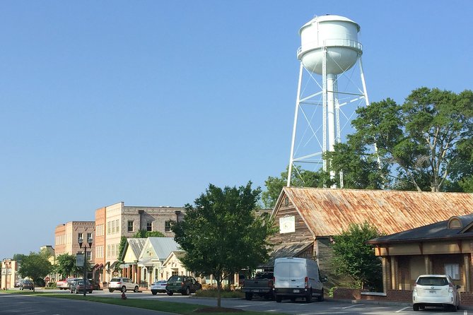 The Walking Dead: Private Film Locations Tour of Senoia - Alexandria and the real streets of Senoia