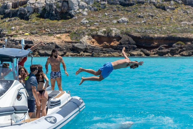 The White Lotus Taormina and Giardini Naxos Boat Tour - Swimming and snorkeling without a strict schedule