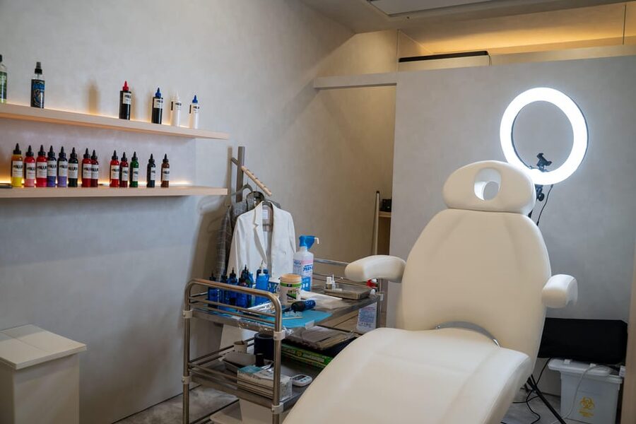 Tokyo: Anime, Manga or Kanji Tattoo in a Modern Salon - What three hours really means