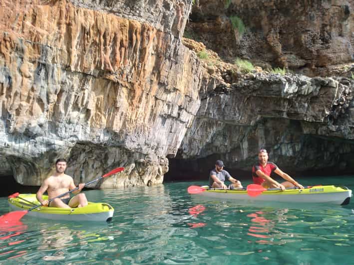 Tour in Kayak sulle orme di James Bond a Maratea - Why Maratea makes a fine kayaking base