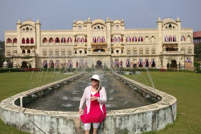 Unveiling Bollywood: Grand Tour of Iconic Real Sets & Their Story - From Sheesh Mahal to television production