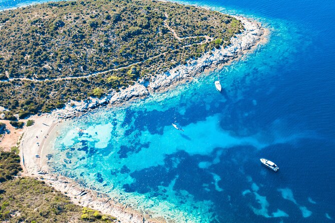 VIS Island (Mamma Mia Island) PRIVATE TOUR - Budikovac Island and the final swim