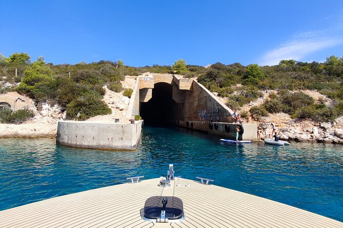 VIS Island (Mamma Mia Island) PRIVATE TOUR - What the private boat format adds