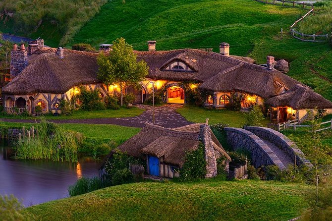 Waitomo Caves & Hobbiton Small Group Tour inc Lunch from Auckland - What the $235.20 price really covers