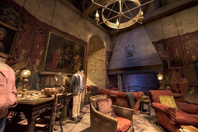 Warner Bros. Studio Tour London Transport Only by Bus - What the coach ride gives you