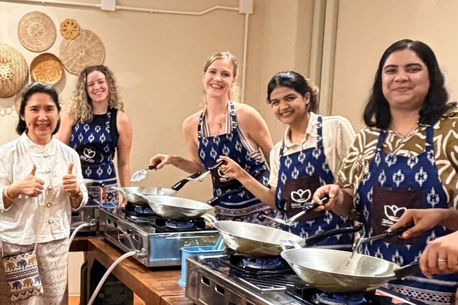 White Lotus Thai Cooking Class in Bangkok - Starting at Pak Khlong Talat Flower Market