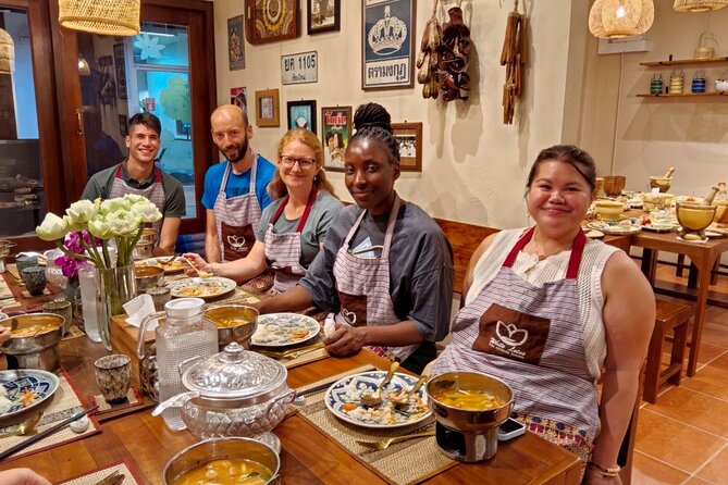 White Lotus Thai Cooking Class in Bangkok - The instructors and the pace of the class